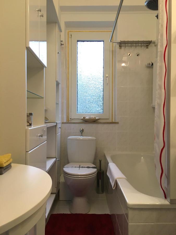 Apartment E&m